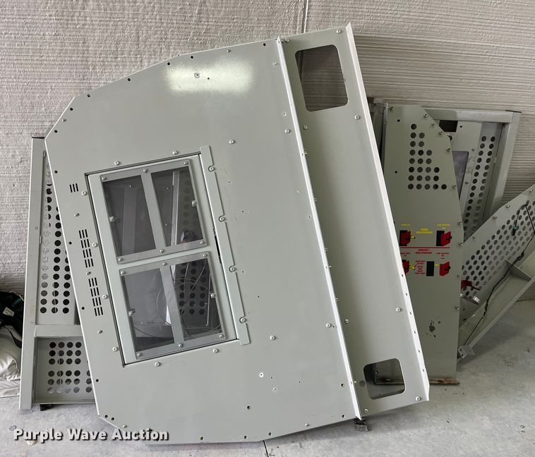 image for item LA9813 Bob Barker Van Cell  prisoner transport kit