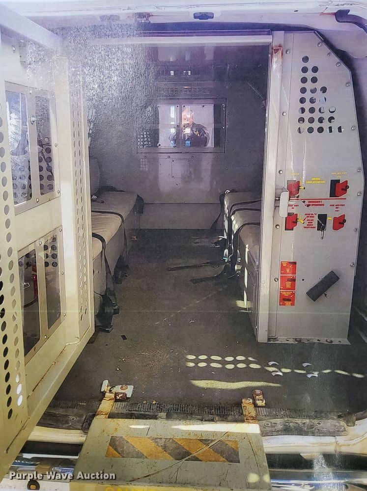 image for item LA9813 Bob Barker Van Cell  prisoner transport kit