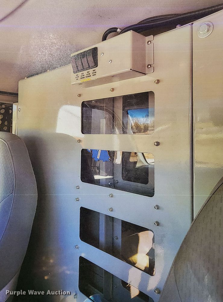 image for item LA9813 Bob Barker Van Cell  prisoner transport kit