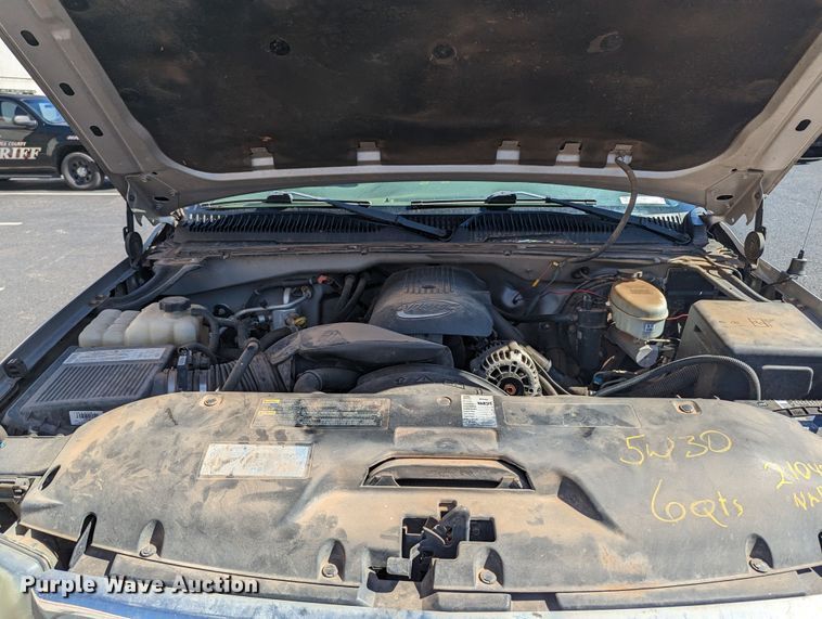 image for item LF9645 2004 GMC Sierra 1500  Ext. Cab pickup truck