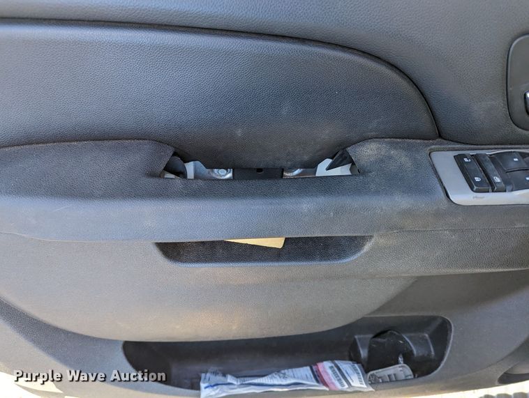 image for item LF9646 2014 Chevrolet Tahoe Police  SUV