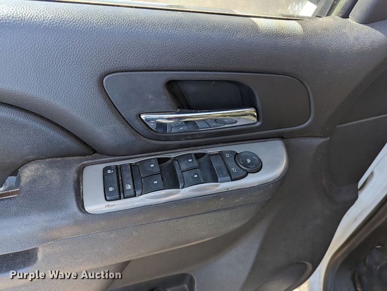 image for item LF9646 2014 Chevrolet Tahoe Police  SUV