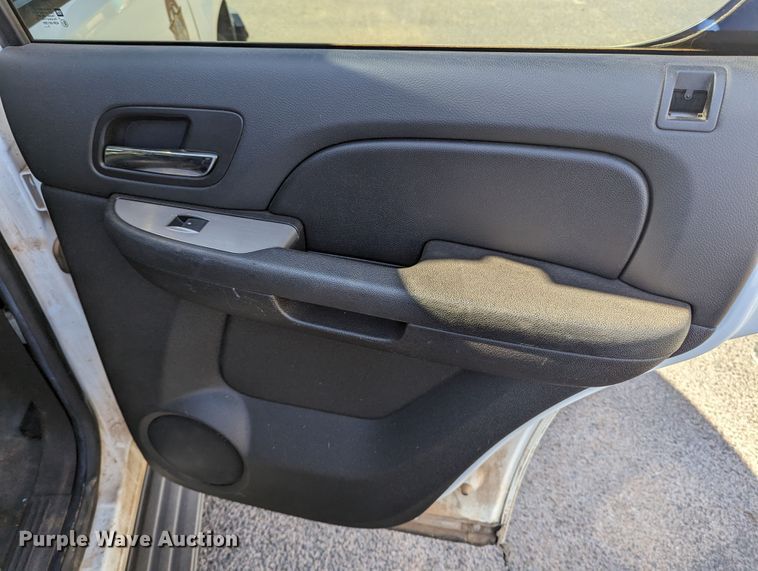 image for item LF9646 2014 Chevrolet Tahoe Police  SUV