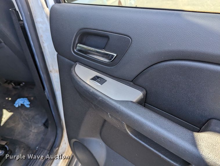 image for item LF9646 2014 Chevrolet Tahoe Police  SUV