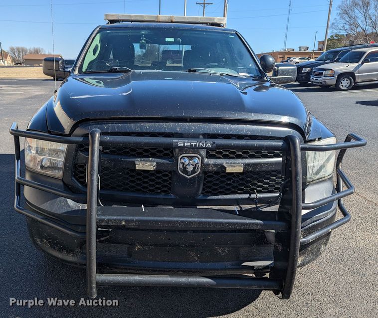 image for item LF9647 2015 Dodge Ram 1500  Crew Cab pickup truck