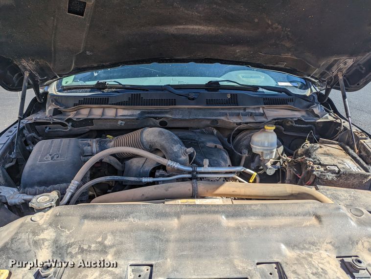 image for item LF9647 2015 Dodge Ram 1500  Crew Cab pickup truck