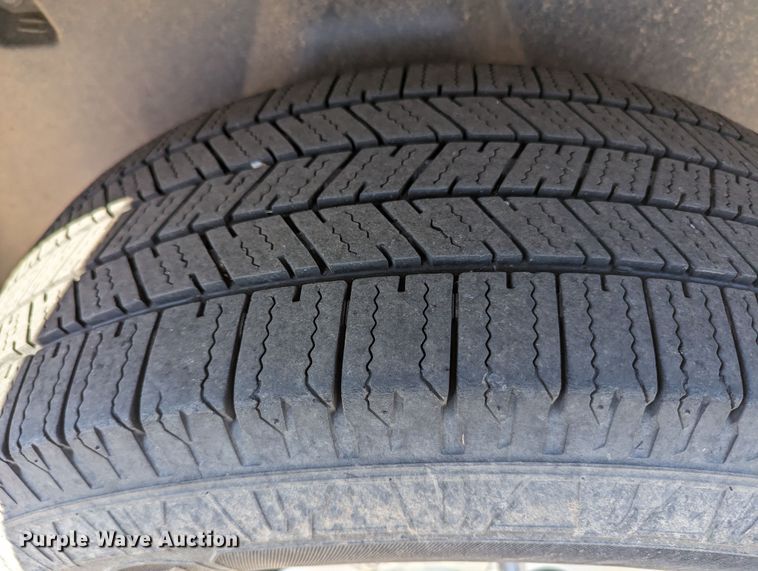 image for item LF9647 2015 Dodge Ram 1500  Crew Cab pickup truck