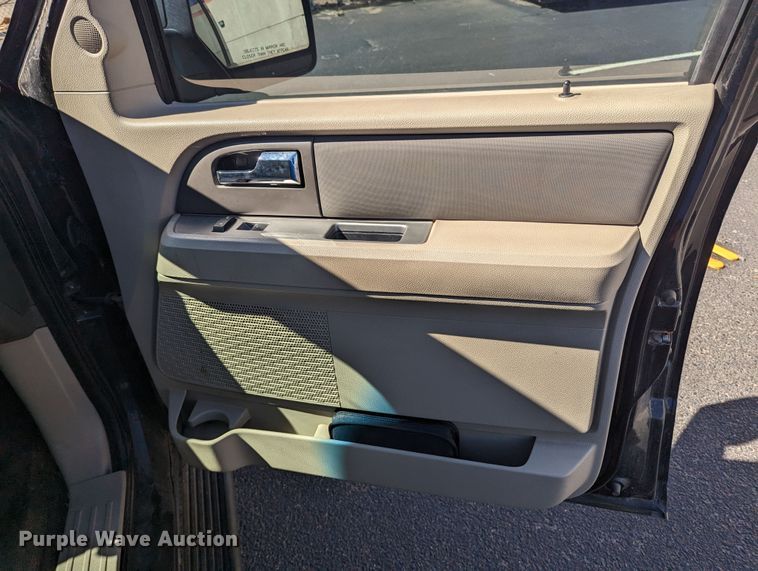 image for item LF9648 2010 Ford Expedition  SUV