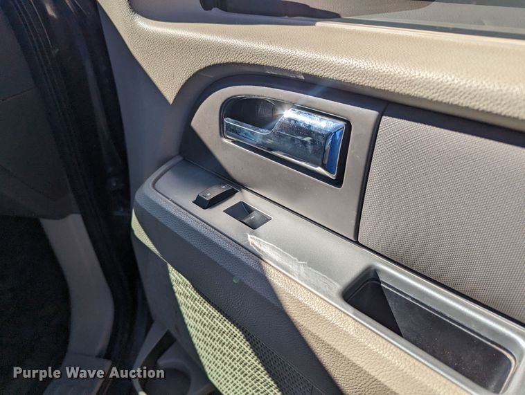 image for item LF9648 2010 Ford Expedition  SUV