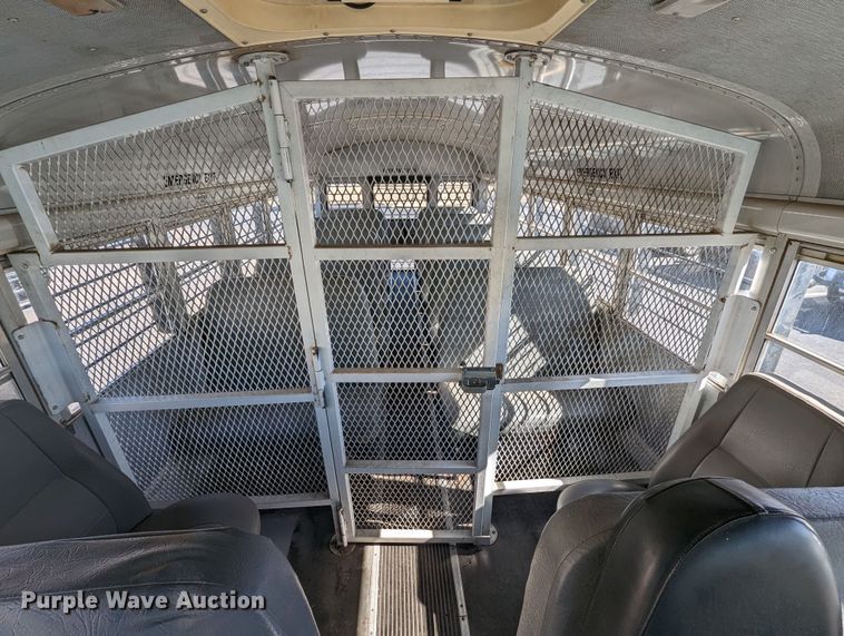 image for item LF9649 1994 International 3800  inmate transport bus