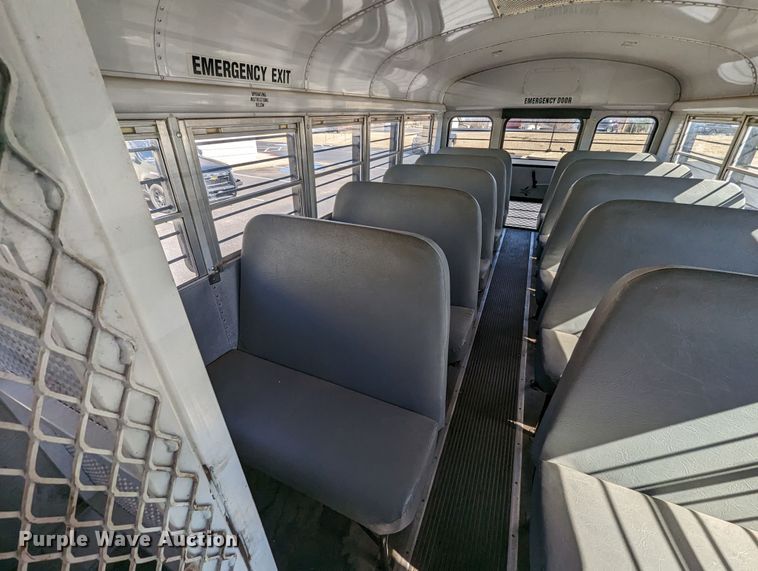 image for item LF9649 1994 International 3800  inmate transport bus