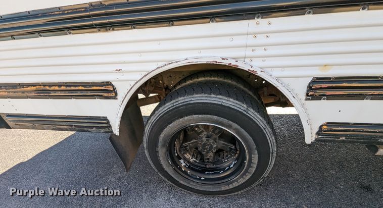 image for item LF9649 1994 International 3800  inmate transport bus