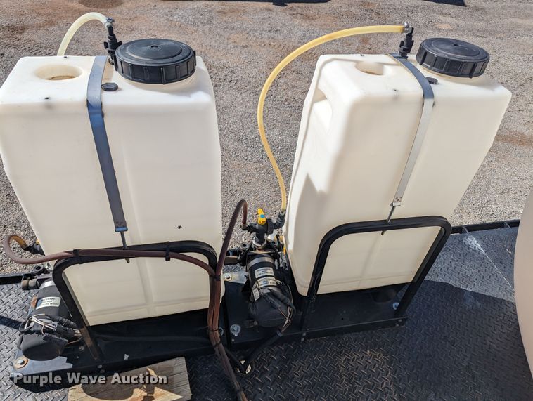 image for item LF9651 1994 Freightliner  flatbed truck