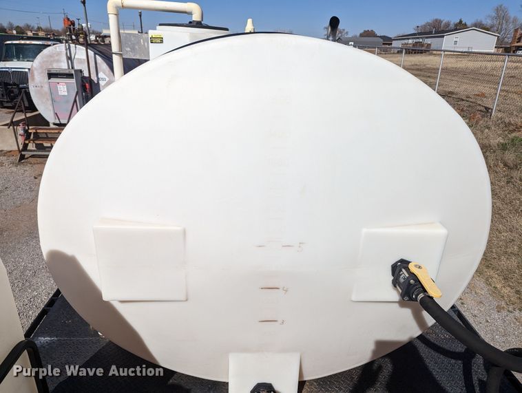 image for item LF9651 1994 Freightliner  flatbed truck