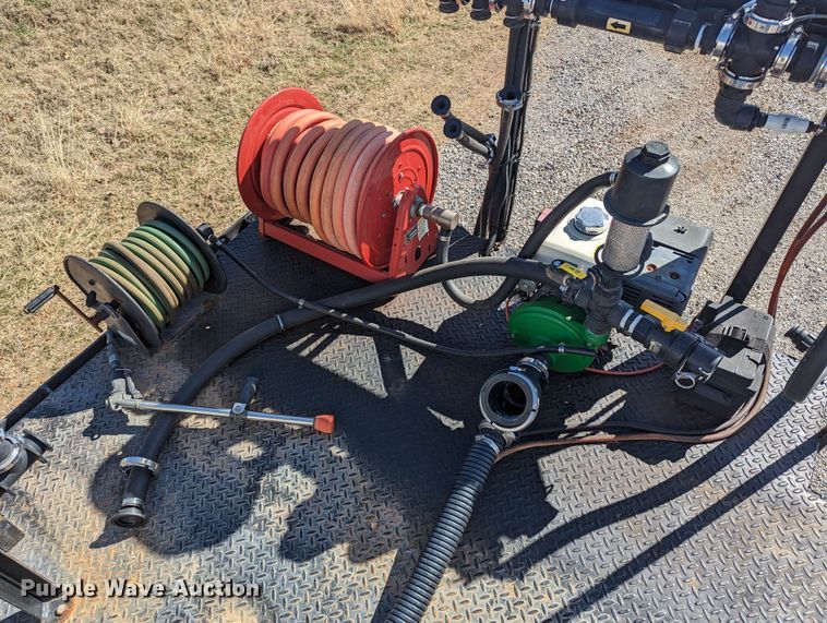 image for item LF9651 1994 Freightliner  flatbed truck