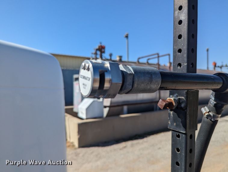 image for item LF9651 1994 Freightliner  flatbed truck