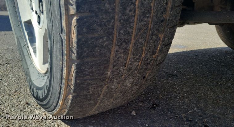 image for item LG9522 2005 Chevrolet Silverado 1500  Crew Cab pickup truck