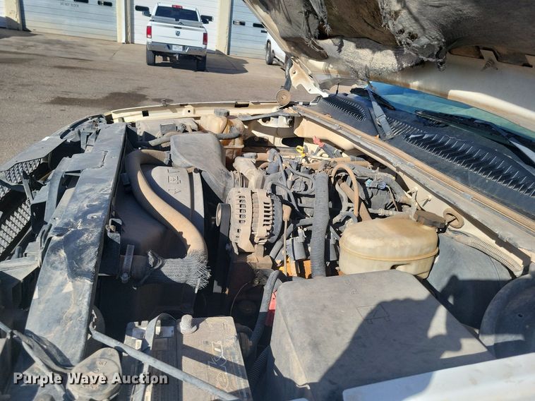 image for item LG9523 2003 Chevrolet Silverado 1500  Ext. Cab pickup truck