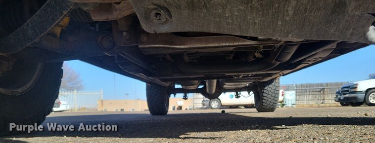 image for item LG9523 2003 Chevrolet Silverado 1500  Ext. Cab pickup truck