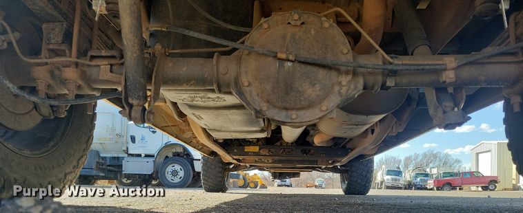 image for item LG9523 2003 Chevrolet Silverado 1500  Ext. Cab pickup truck