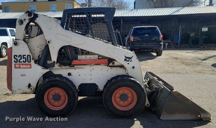 image for item LG9526 2008 Bobcat S250  skid steer loader