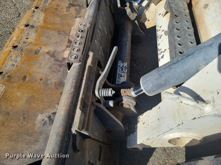 image for item LG9526 2008 Bobcat S250  skid steer loader