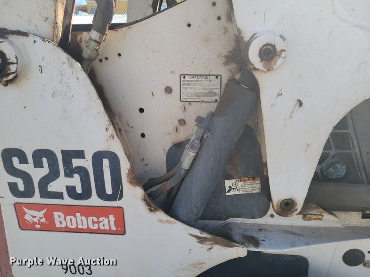 image for item LG9526 2008 Bobcat S250  skid steer loader