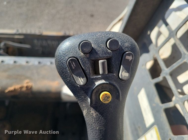 image for item LG9526 2008 Bobcat S250  skid steer loader