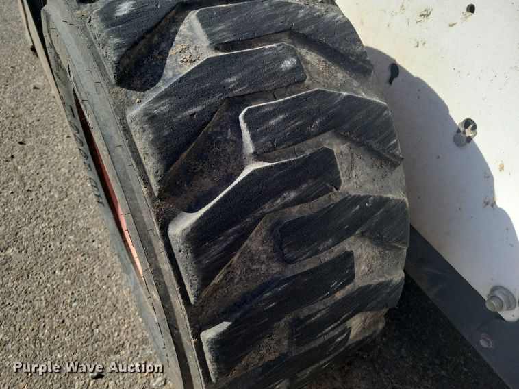 image for item LG9526 2008 Bobcat S250  skid steer loader