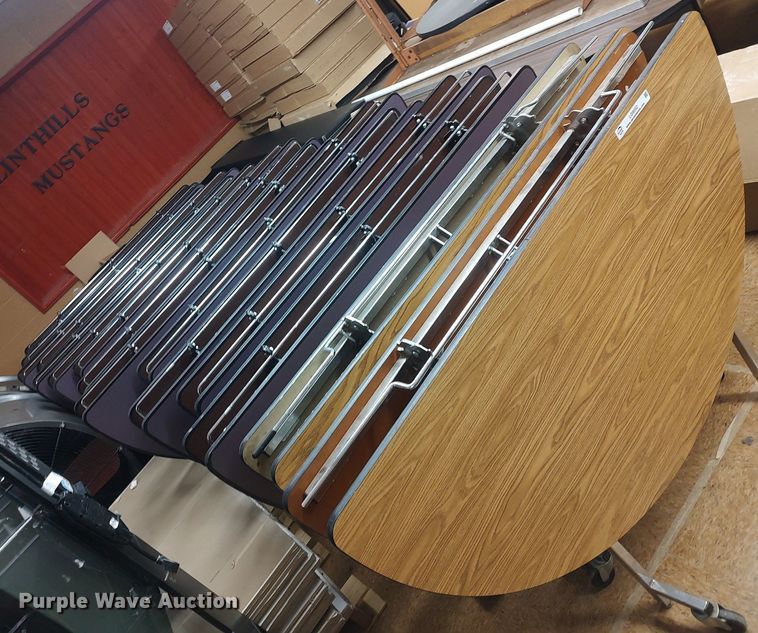 image for item LG9552 (16) folding tables