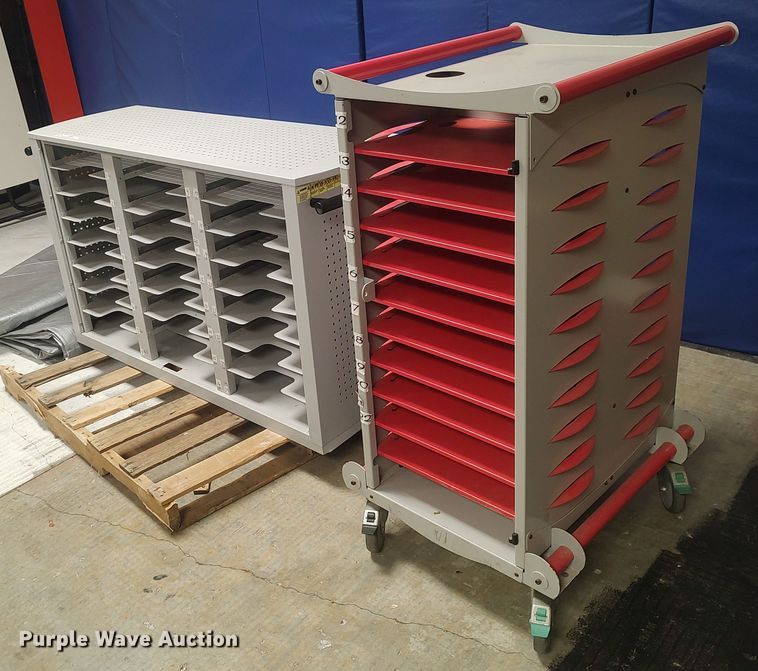 image for item LG9556 (2) charging stations