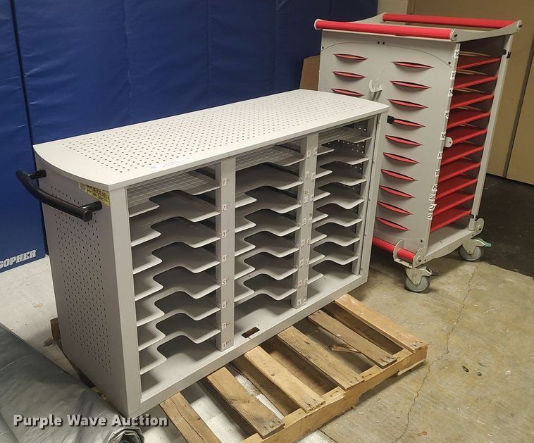 image for item LG9556 (2) charging stations