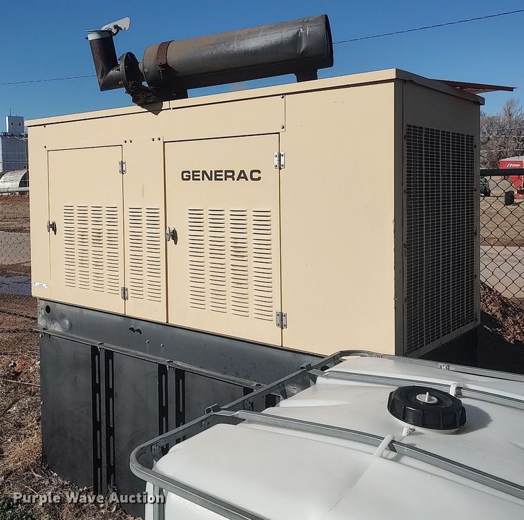 image for item LG9562 1999 Generac 99A03033-S  generator