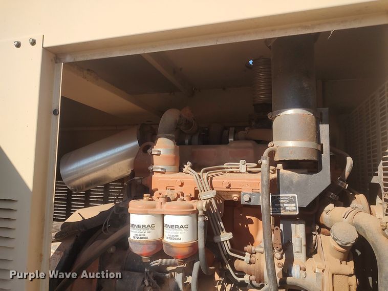 image for item LG9562 1999 Generac 99A03033-S  generator