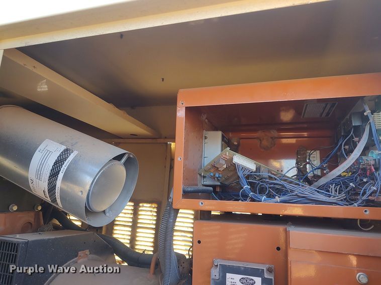 image for item LG9562 1999 Generac 99A03033-S  generator