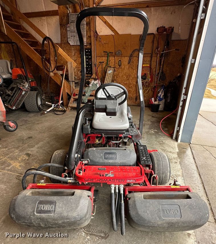 image for item LP9818 Toro Greensmaster 3120  reel mower