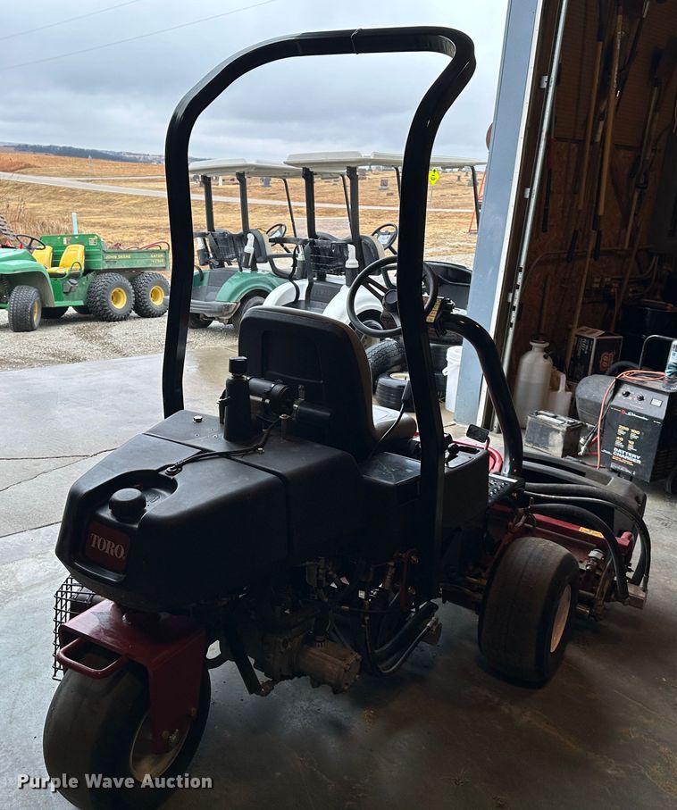 image for item LP9818 Toro Greensmaster 3120  reel mower