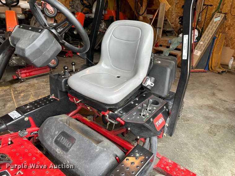 image for item LP9818 Toro Greensmaster 3120  reel mower