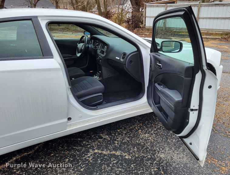 image for item LR9181 2014 Dodge Charger Police