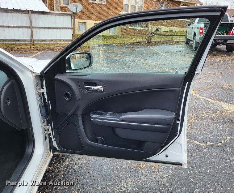 image for item LR9181 2014 Dodge Charger Police