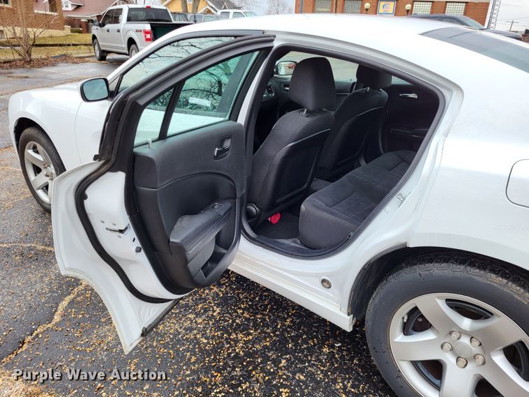 image for item LR9181 2014 Dodge Charger Police