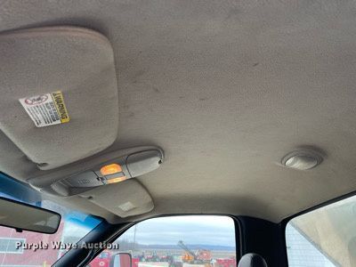 image for item MA9919 2001 Dodge Ram 3500  flatbed pickup truck