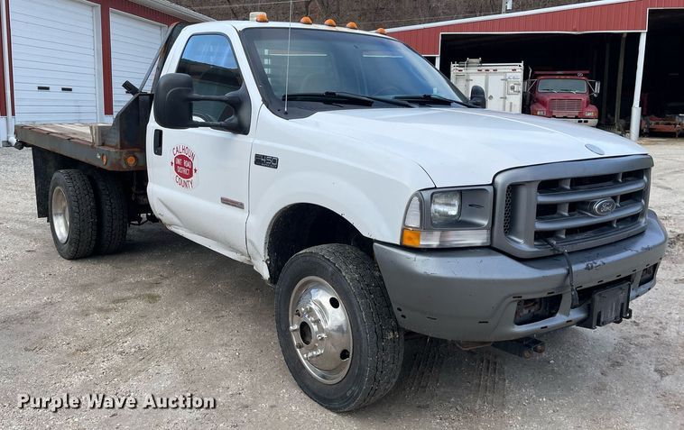 image for item MA9920 2004 Ford F450 Super Duty  flatbed truck