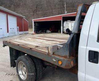 image for item MA9920 2004 Ford F450 Super Duty  flatbed truck