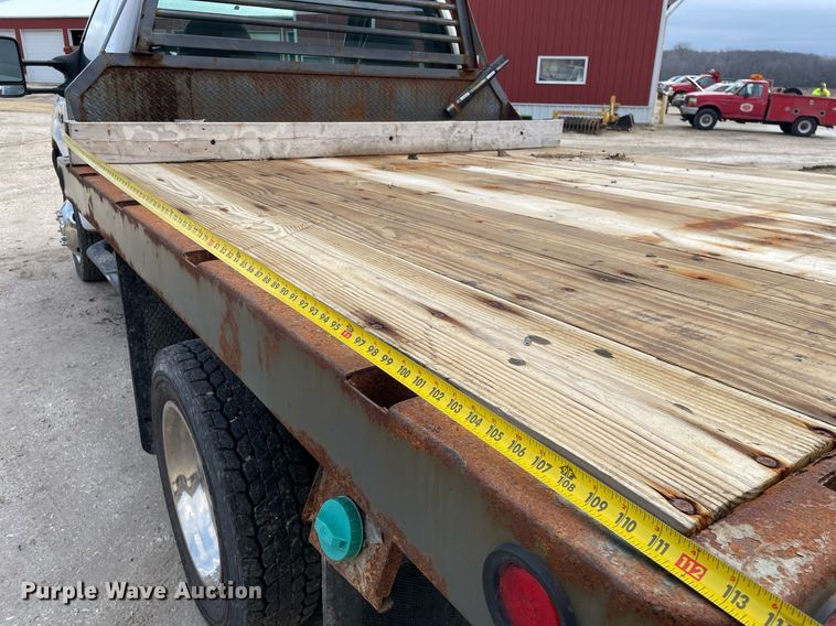 image for item MA9920 2004 Ford F450 Super Duty  flatbed truck
