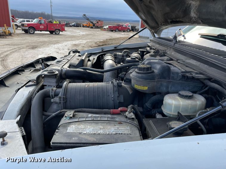 image for item MA9920 2004 Ford F450 Super Duty  flatbed truck