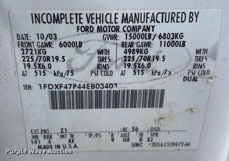 image for item MA9920 2004 Ford F450 Super Duty  flatbed truck