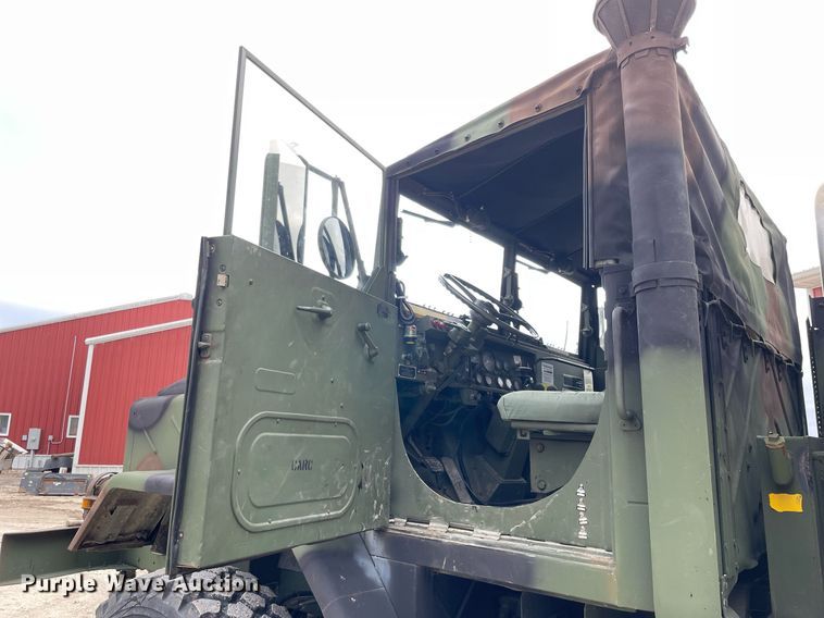 image for item MA9923 1991 BMY M932A2  semi truck