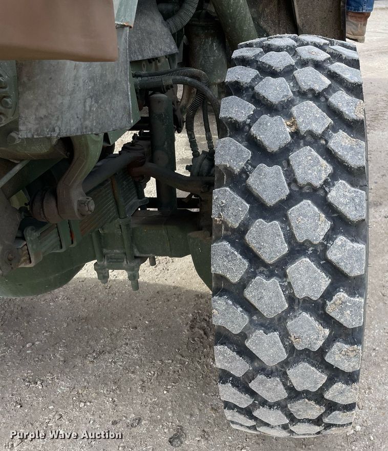 image for item MA9923 1991 BMY M932A2  semi truck