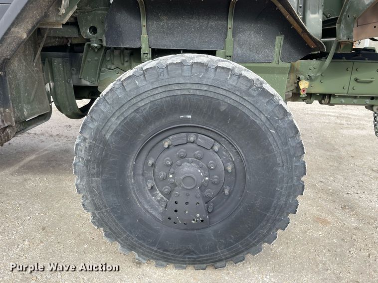 image for item MA9923 1991 BMY M932A2  semi truck